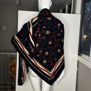 54” Square Evan Picone Soft Wool Oversized Shawl Wrap Rope Medallion Pattern
